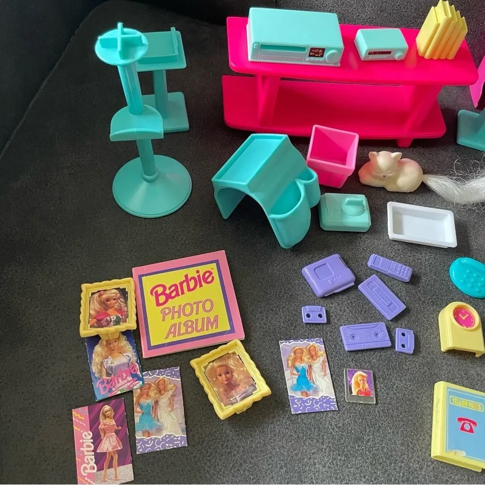 1990s Barbie Miscellaneous Home Accessories Photo Album Kitty Lamps Desk